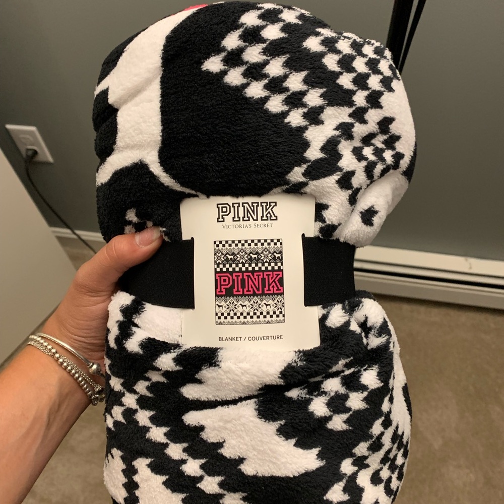 Victoria’s Secret Pink Throw Blanket